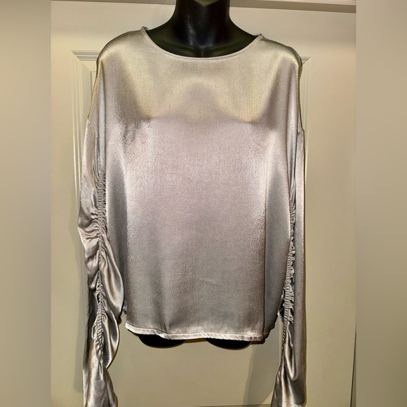 ZARA Silver Top Ruched Sleeves size L - Picture 4 of 13